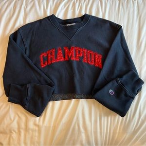Cropped Champion Crewneck